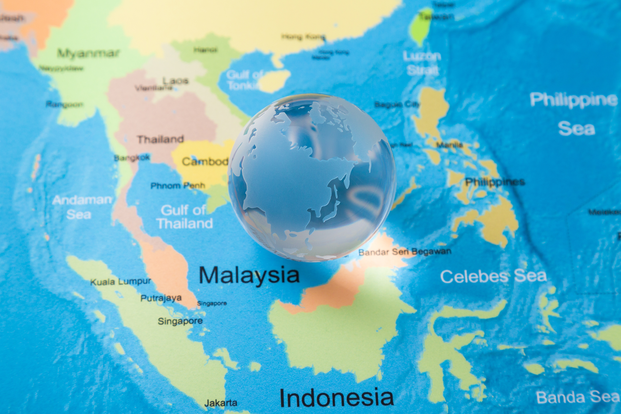 東南アジアへの越境ECとは？市場規模や進出の注意点について解説